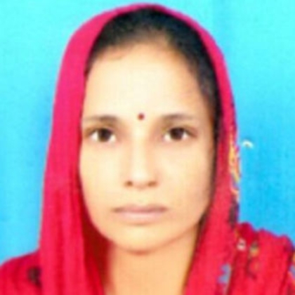 Woman trainee at PERTS learning tailoring and design skills